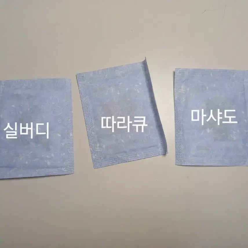 [BUNJANG] Pokemon Sealed Dibong Seal (Phantump, Marshadow, Silvally) / 미개봉)포켓몬스터 띠부실 (따라큐,마샤도,실버디)