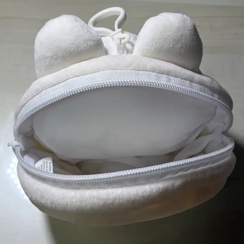 [BUNJANG] Over Action Rabbit Face Pouch / 오버액션토끼 얼굴 파우치 오액토