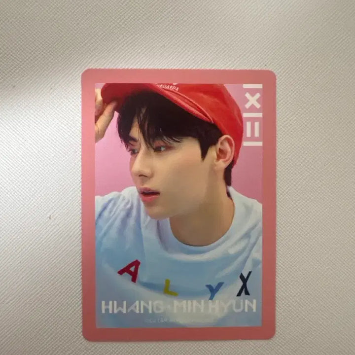 [BUNJANG] Wanna One Energetic Hwang Minhyun Photocard / 워너원 에너제틱 황민현 포토카드