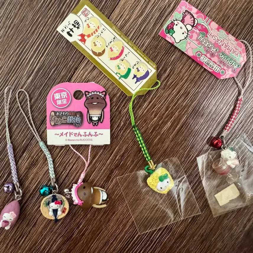 [BUNJANG] Hello Kitty (Regional Limited) Various Charms - Sweet Potato, Aji Fry, Paprika, Wine / 고전 키티 고구마, 전갱이 피망 와인 스트랩 , 메이드 나메코