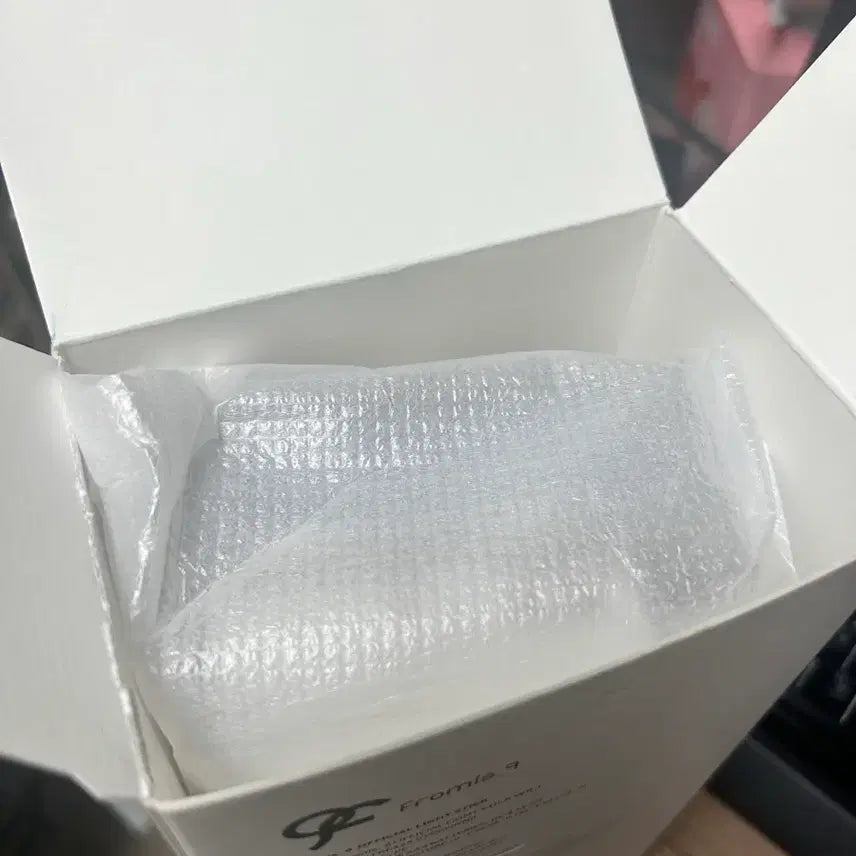 [BUNJANG] fromis_9 Official Light Stick Ver. 1 / 프로미스나인 응원봉 버전1