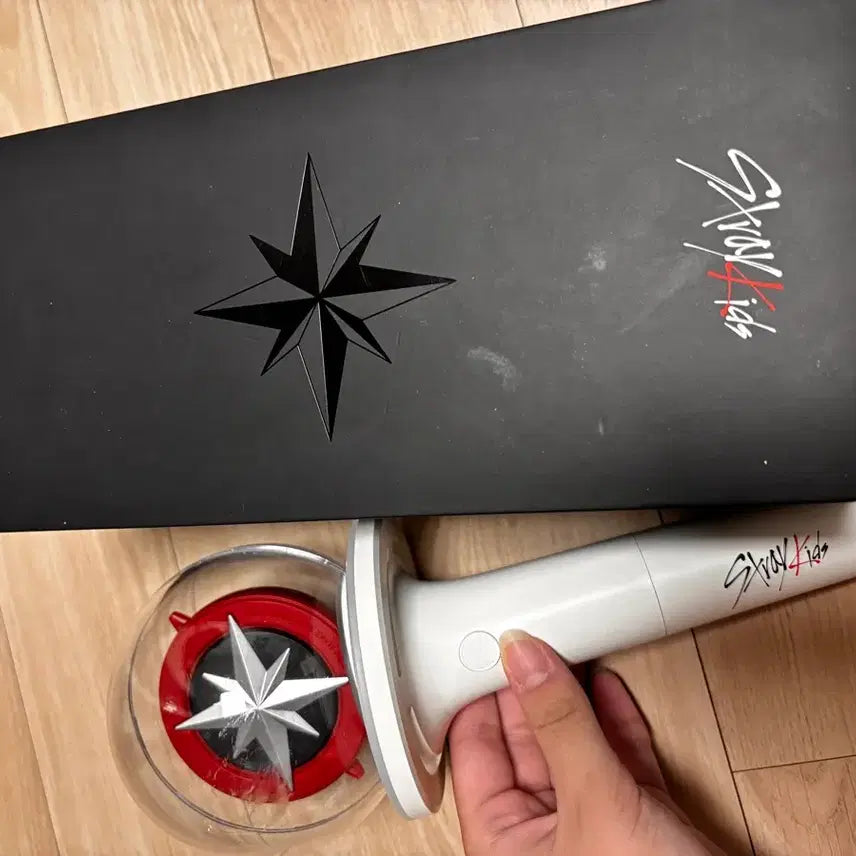 [BUNJANG] Stray Kids Official Light Stick / (급처) 스트레이키즈 응원봉