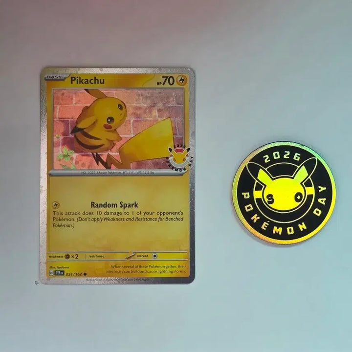 [BUNJANG] 30th Anniversary North American Pikachu Brick Pikachu Promo &amp; Coin / 30주년 북미 피카츄 벽돌츄 프로모  &amp; 코인