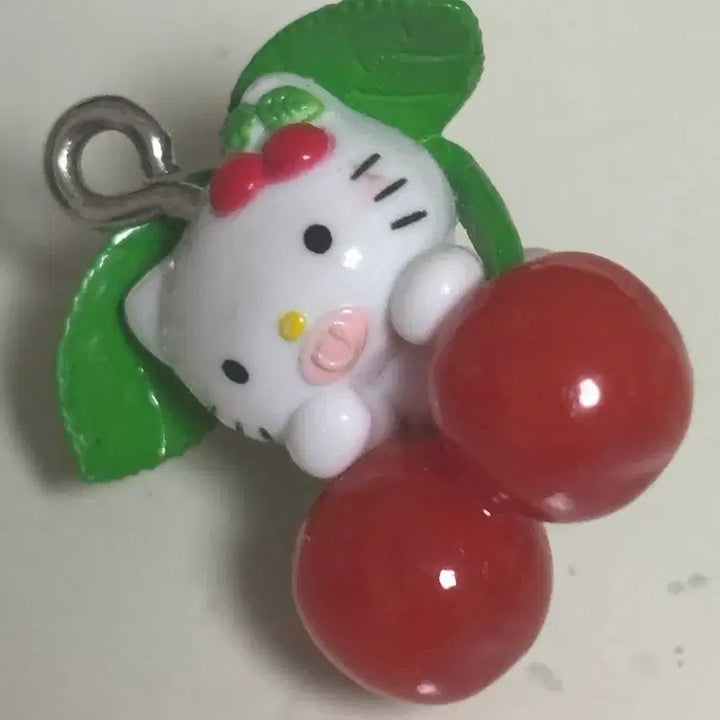 [BUNJANG] Vintage Yamanashi Baby Cherry Kitty Strap Charm / 고전 야마나시 베이비 체리 키티스트랩 알맹이