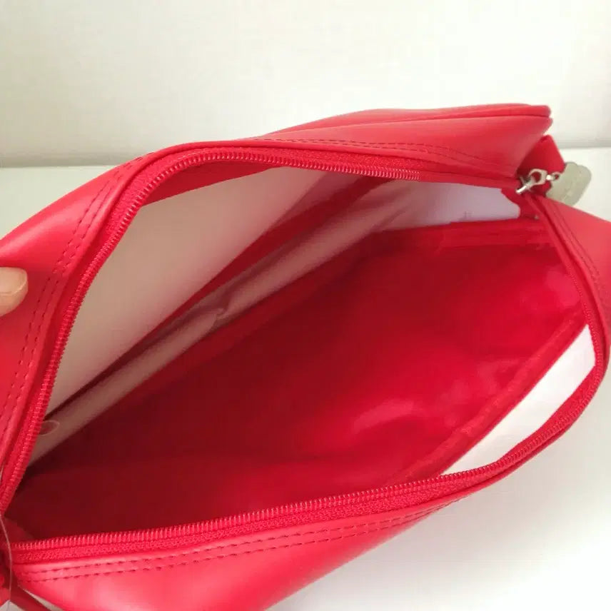 [BUNJANG] Vintage Hello Kitty Square Crossbody Bag / 고전 헬로키티 크로스백