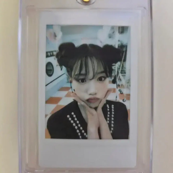 [BUNJANG] Jo Yuri Album Shibuya POB Polaroid Photocard / 조유리 앨범 폴라로이드 시부야 특전 포카 판매합니다