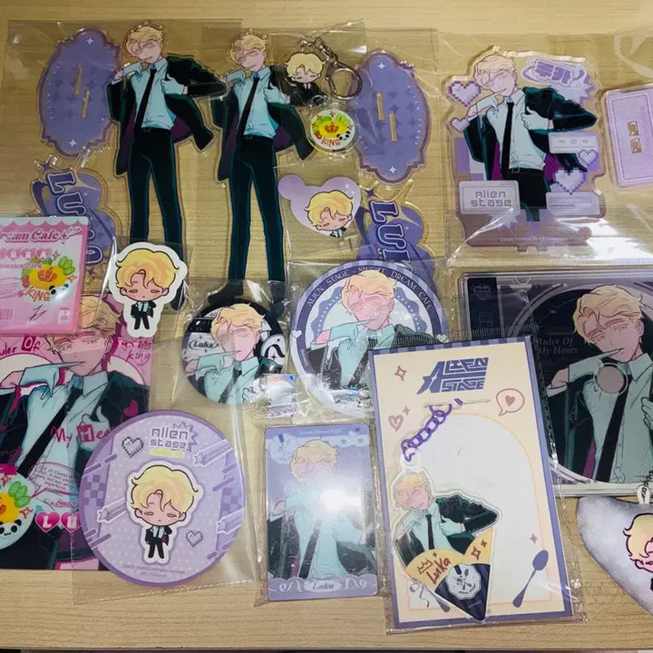 [BUNJANG] Ailien Stage (A-Stage) Luka Goods Bundle Set / 에일리언 스테이지 에이스테 루카 굿즈 일괄 처분 판매