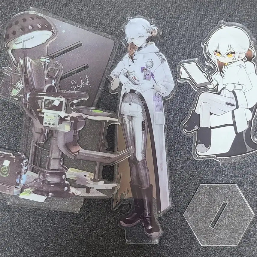 [BUNJANG] Reverse 1999 Madison Acrylic Standees Bundle Set / 리버스 1999 메디슨 포켓 아크릴 2종 일괄