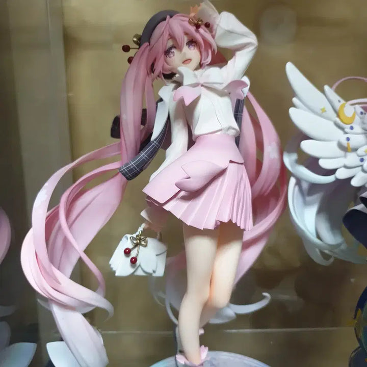 [BUNJANG] Good Smile Company 1/6 Character Vocal Series 01 Hatsune Miku Sakura Miku Hanami Coordination Ver. Unsealed / 굿스마일 컴퍼니 1/6 캐릭터 보컬 시리즈 01 하츠네 미쿠 사쿠라 미쿠 꽃놀이 코디Ver. 개봉품 팝니다
