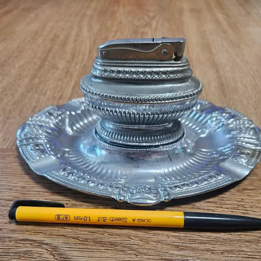 [BUNJANG] Vintage Silver Lighter Ashtray Set - Japanese Antique / 빈티지 은색 라이터 재떨이 세트  일제