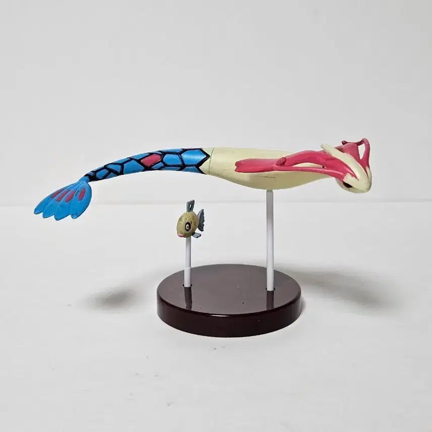 [BUNJANG] Pokemon 3D Figure Collection Milotic Swimming Version (Rare) / 7월까지 판매,매우희귀품,택포)포켓몬스터 입체도감 밀로틱 유영버전 피규어 중고