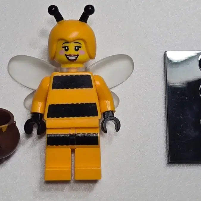 [BUNJANG] Lego Minifigures Series 10 Bee Worker / 레고미니피규어 시즌10  꿀벌알바