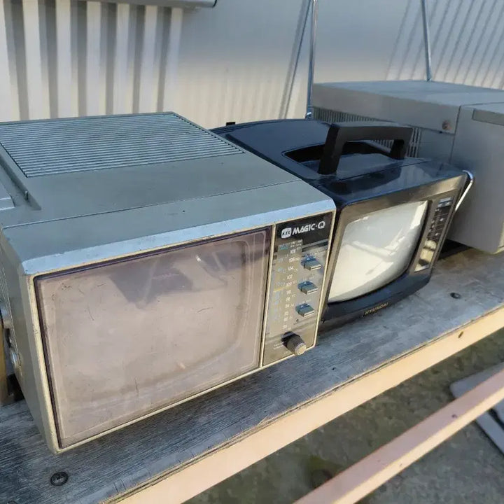 [BUNJANG] Vintage Mini TV Set Bundle / 빈티지/소형 티비  빈티지 3대 일괄 3일간할인