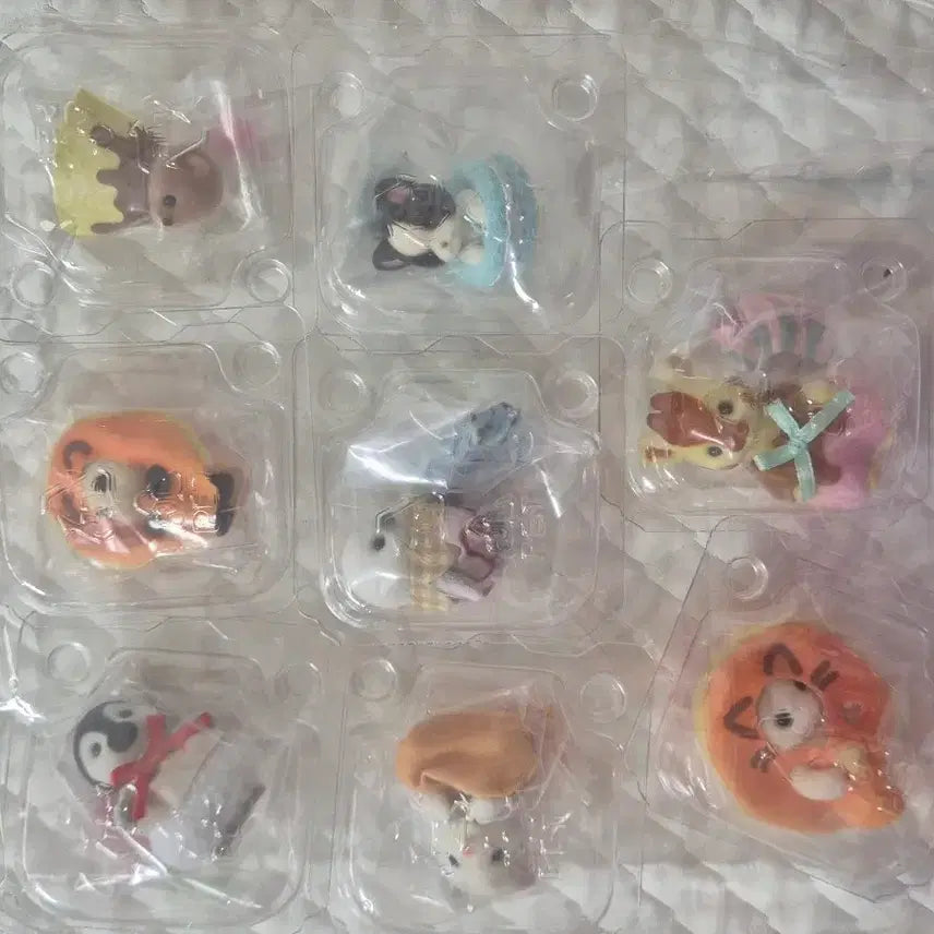[BUNJANG] Sylvanian Families Happy Sweets Kuji Grade G 8 Types Sealed Full Set / 실바니안 해피 스위츠 쿠지 g상 8종 미개봉 풀세트