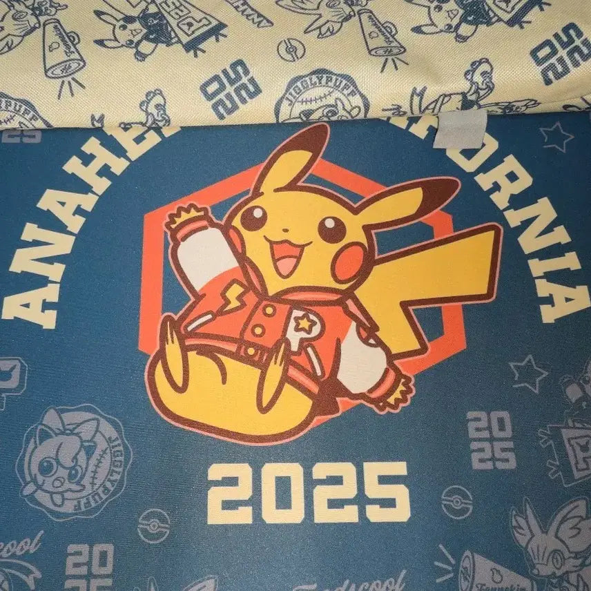 [BUNJANG] 2025 Pokemon World Championships Anaheim Pikachu Playmat / 2025 포켓몬카드 월드 챔피언쉽 애너하임 피카츄 플레이매트