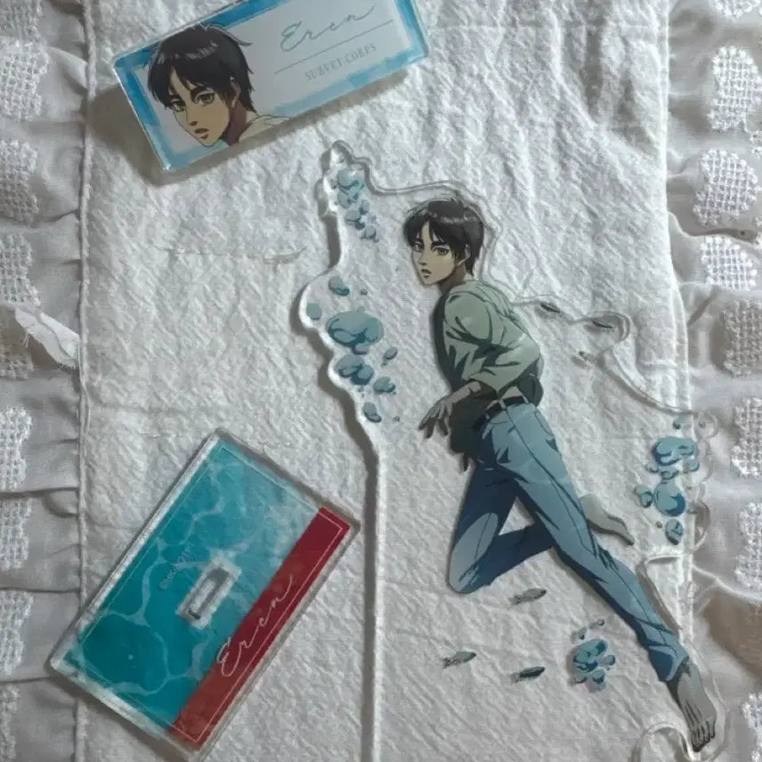 [BUNJANG] Attack on Titan Eren Acrylic Stand Name Tag Aquarium Collaboration / 진격의 거인 에렌 아크릴 스탠드 명찰 아쿠아리움 콜라보