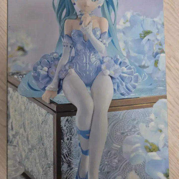 [BUNJANG] Hatsune Miku Flower Fairy Nemophila Pale Blue ver. Noodle Stopper Figure (Sealed) / (미개봉) 하츠네 미쿠 플라워 페어리 네모필라 페일 블루 ver. 누들 스토퍼 피규어