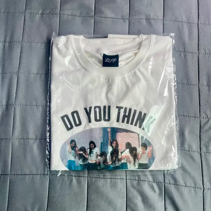 [BUNJANG] I.O.I Loop T-Shirt Sealed / 아이오아이 루프 티셔츠 새상품 미개봉