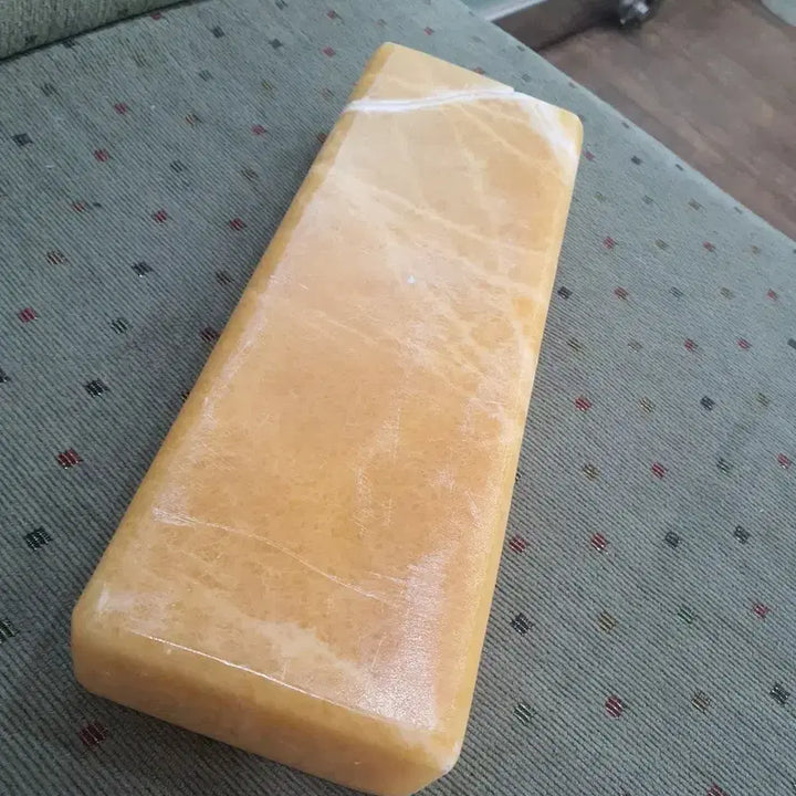 [BUNJANG] High-Quality Yellow Jade/Onyx (Estimated) Decorative Stone / 고급 황옥/오닉스(추정) 장식석
