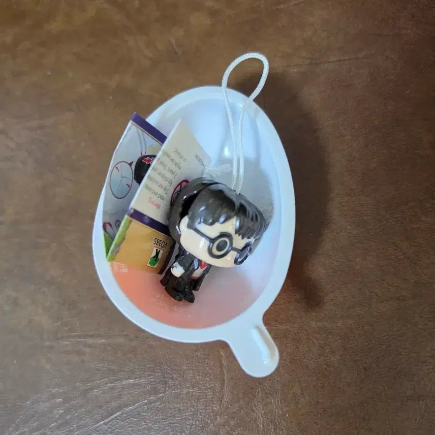 [BUNJANG] Harry Potter Kinder Joy Figure - School Uniform Version / 해리포터 킨더조이 피규어 교복 일반 버전 해리 포터