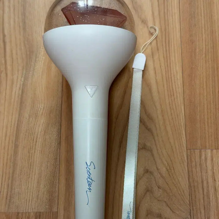 [BUNJANG] SEVENTEEN CARAT Bong Mini Carat Keyring / 세븐틴 캐럿봉 응원봉 미니 캐럿 키링 구럿봉