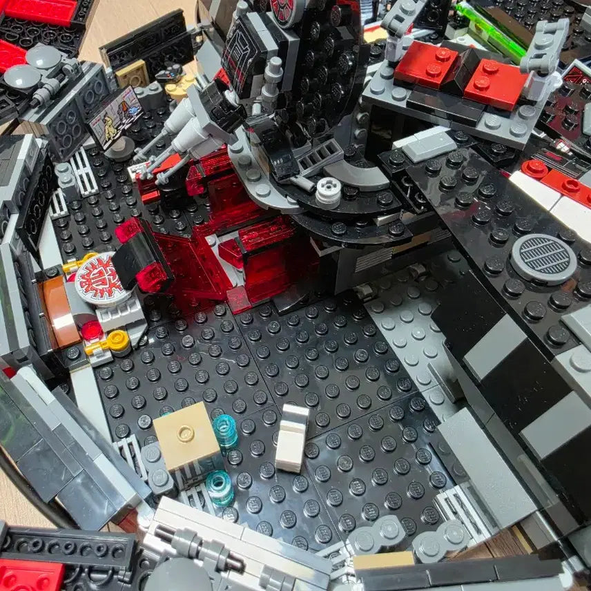 [BUNJANG] LEGO Millennium Falcon (Black Edition) 75389 / 레고 밀레니엄 팔콘 (블랙 에디션) 75389