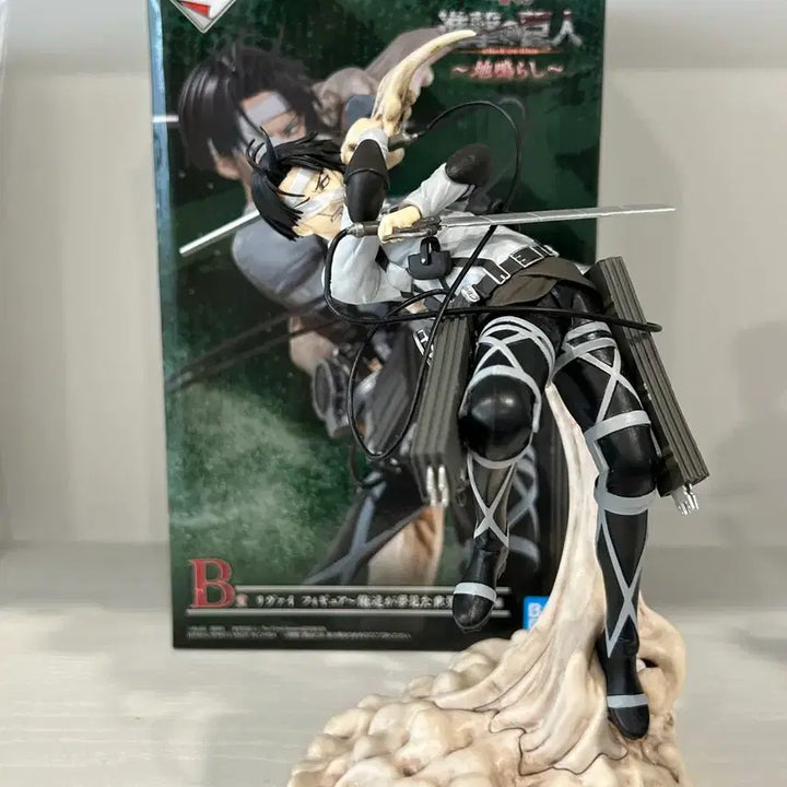 [BUNJANG] Attack on Titan Levi Ichiban Kuji Figure - B Prize / 진격거 리바이 제일복권 이치방쿠지 진격의거인 땅울림 B상 피규어
