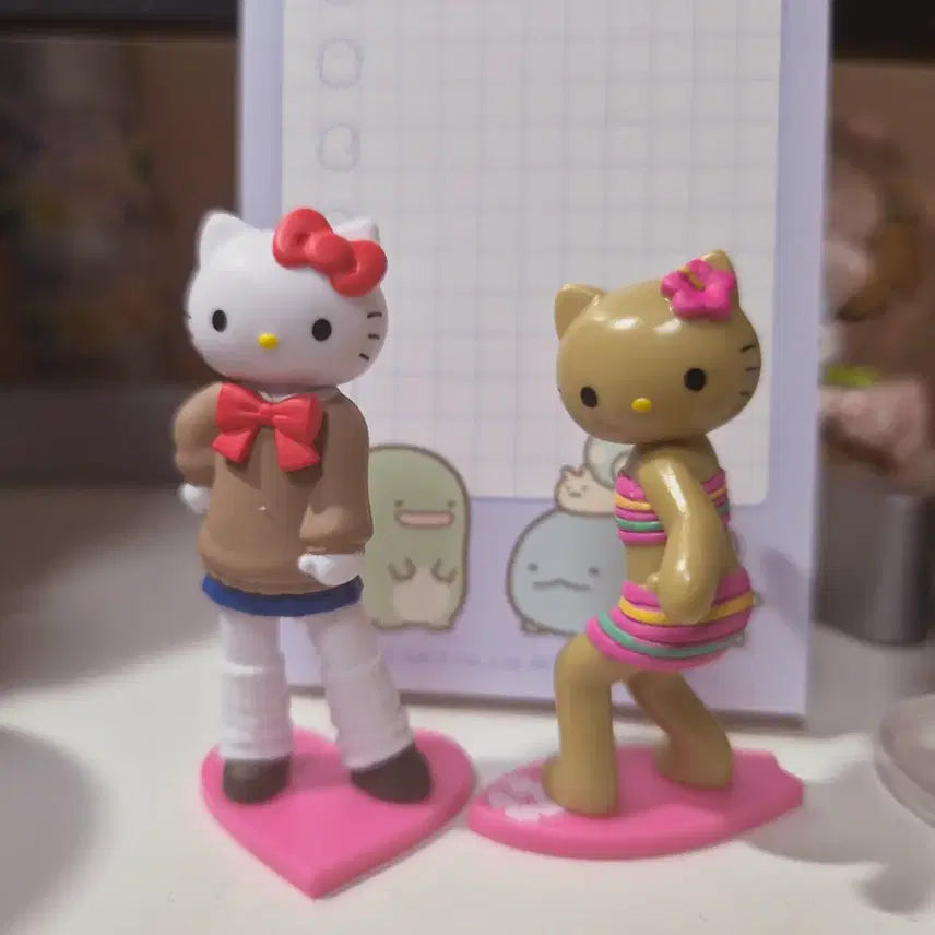 [BUNJANG] Hello Kitty Tanning Kitty Long Kitty Gachapon Figure / 헬로키티 가챠 태닝 키티 롱키티