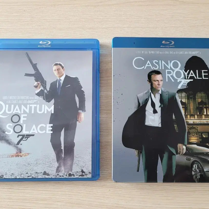 [BUNJANG] James Bond: Casino Royale &amp; Quantum of Solace Steelbook &amp; Blu-ray Set / 007 카 지 노 로얄 [스틸북] &amp; 퀀텀 오브 솔러스 블루레이