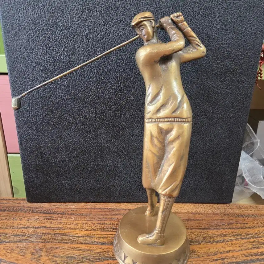[BUNJANG] Bronze Golf Player Statue / 골프 선수 동브론즈상