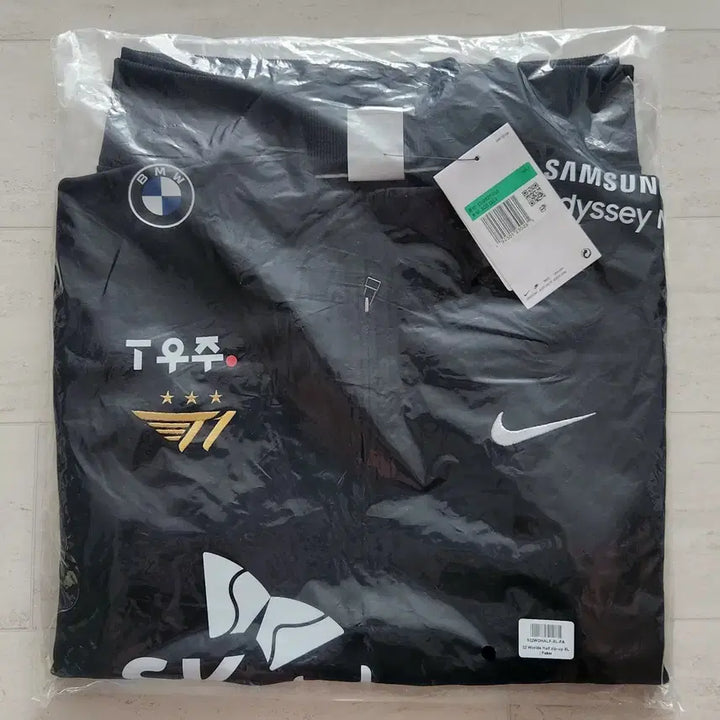 [BUNJANG] T1 Faker 2022 Worlds XL Jersey Set / 페이커 2022 월즈 XL 유니폼 세트 미개봉