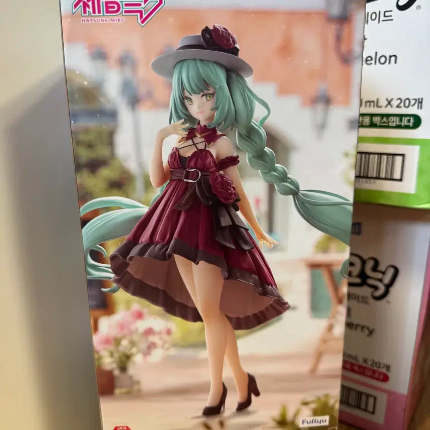 [BUNJANG] Hatsune Miku Red Dress Figure (Sealed) / [미개봉] 하츠네 미쿠 레드 드레스 피규어