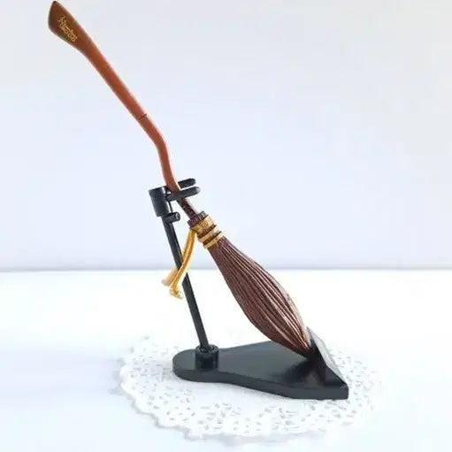 [BUNJANG] Nimbus 2000 Broom Gachapon / 님부스 2000 빗자루 가챠