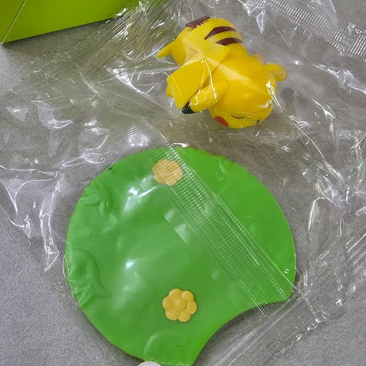 [BUNJANG] Pokemon Sleeping Grass Field Pikachu Figure / 포켓몬스터 잠자는 잔디밭 피카츄