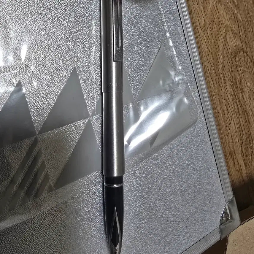 [BUNJANG] Sheaffer Targa 1001 Brushed Stainless Steel Pen / 쉐퍼 타가 1001 브러쉬드 스텐레스 스틸
