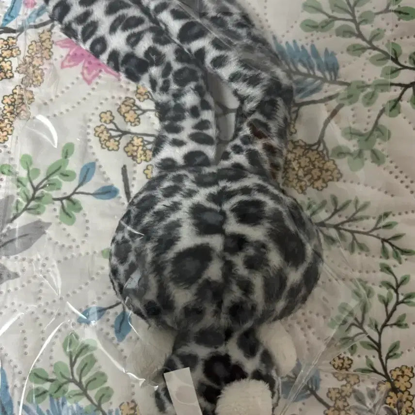 [BUNJANG] Classic Leopard Print Lop-eared Rabbit Kitty Doll (Rare) / 고전 호피 롭이어 토끼 키티 (레어)