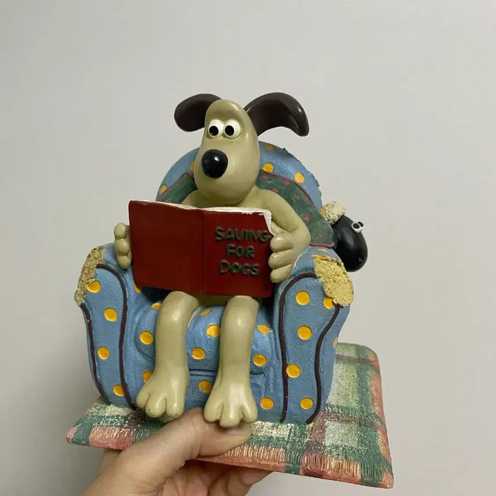 [BUNJANG] Wallace &amp; Gromit Gromit Piggy Bank Figure / 월레스와 그로밋 쇼파 그로밋 저금통 숀 (파손없음)