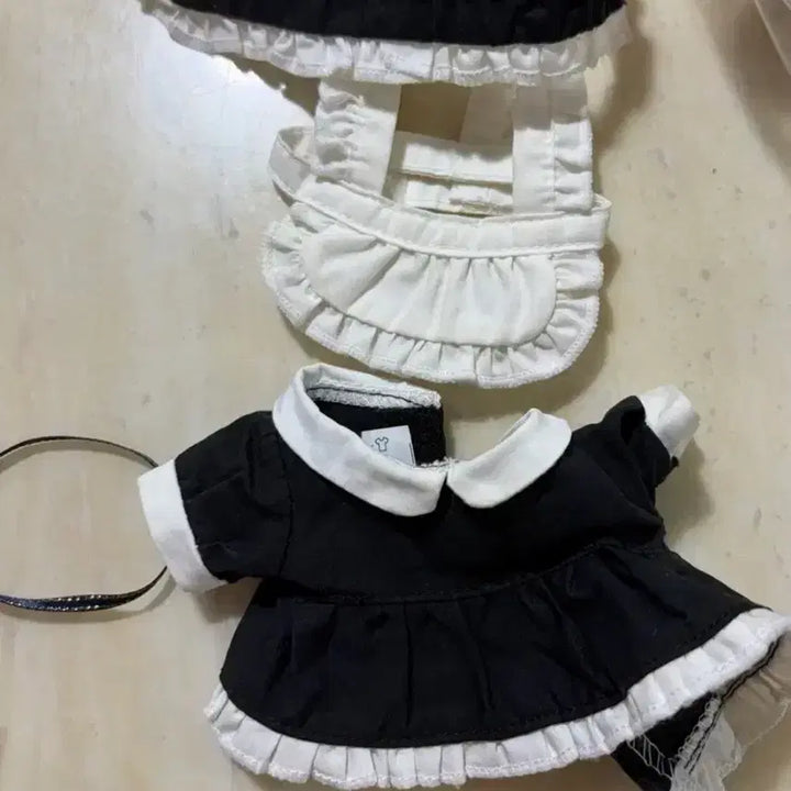 [BUNJANG] Attack on Titan Erwin Smith Levi Ackerman Plush Doll with Outfits / 옷포함)뽀단장 뽀병장 진격의 거인진격거 엘빈 리바이 누이솜인형솜깅 에루리