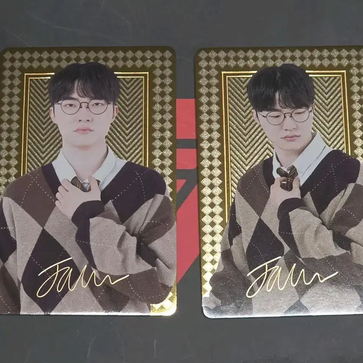 [BUNJANG] T1 Faker China Pop-up Photocard Gold Set / 티원 페이커 중국 팝업 포토카드 골드 2장