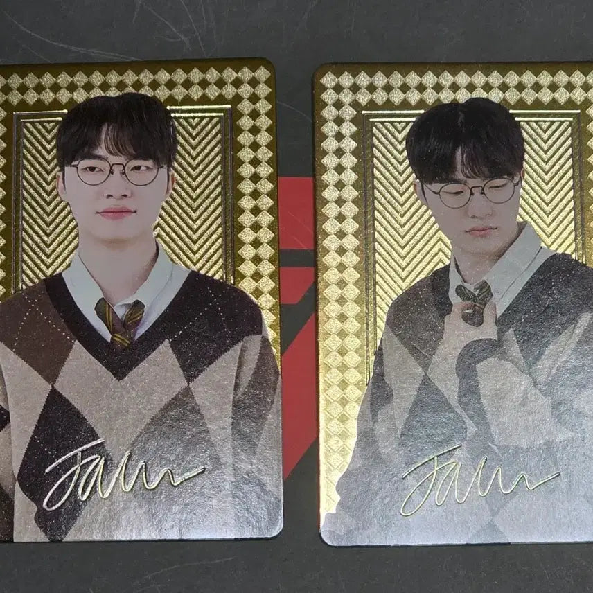 [BUNJANG] T1 Faker Chinese Pop-up Hologram Photocard Set / 티원 페이커 중국 팝업 포토카드 홀로그램 2장