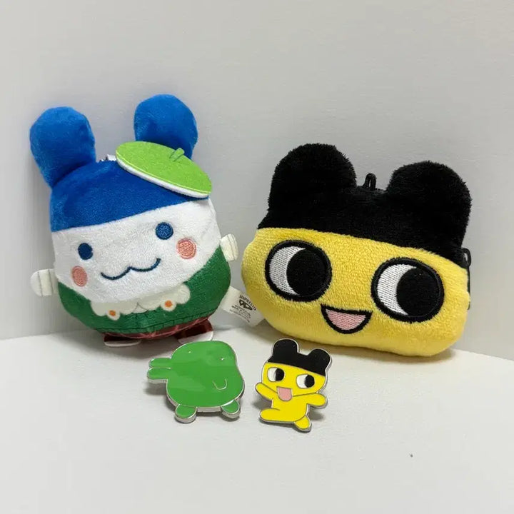 [BUNJANG] Tamagotchi Mamechi, Mimitchi, Kuchipatchi Plush Pouch &amp; Badges Bundle Set / 일괄) 다마고치 마메치 미미치 구치파치 누이 파우치 뱃지