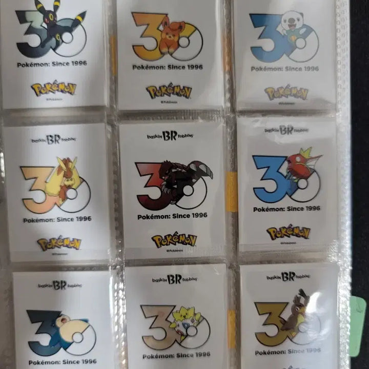 [BUNJANG] Baskin Robbins Pokémon 30th Anniversary Sticker Collection Set / 배스킨라빈스 포켓몬 카드 30주년 띠부띠부씰 전종