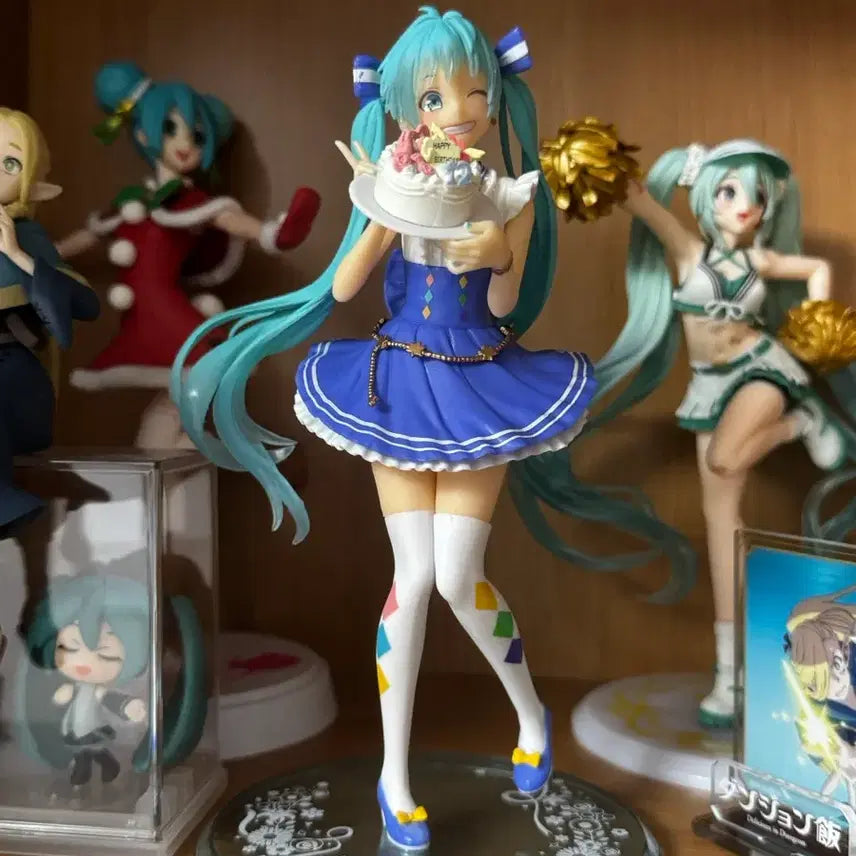 [BUNJANG] Hatsune Miku 2019 Birthday Commemorative Figure / 2019ver 하츠네 미쿠 생일기념 피규어