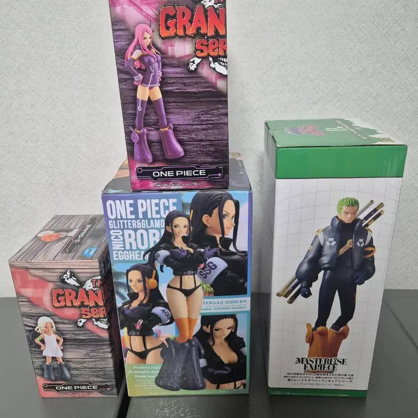 [BUNJANG] One Piece Figure Bundle Set (Bonney, Snake, Robin, Zoro) / 원피스 피규어 4종 (보니, 스네이크, 로빈, 조로) 일괄