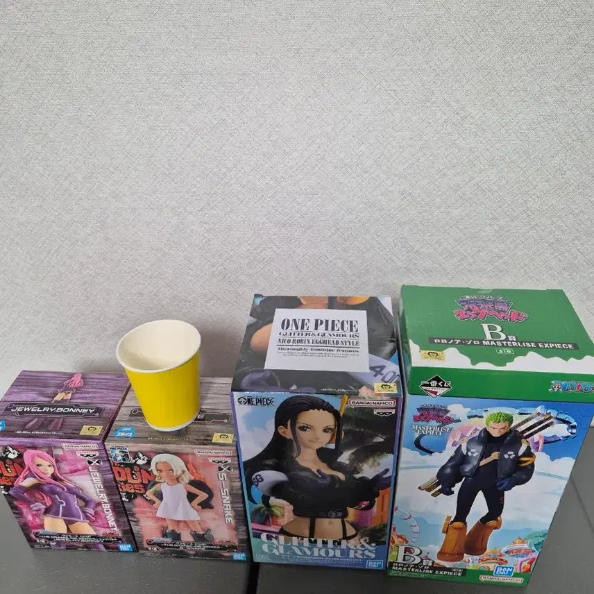 [BUNJANG] One Piece Figure Bundle Set (Bonney, Snake, Robin, Zoro) / 원피스 피규어 4종 (보니, 스네이크, 로빈, 조로) 일괄