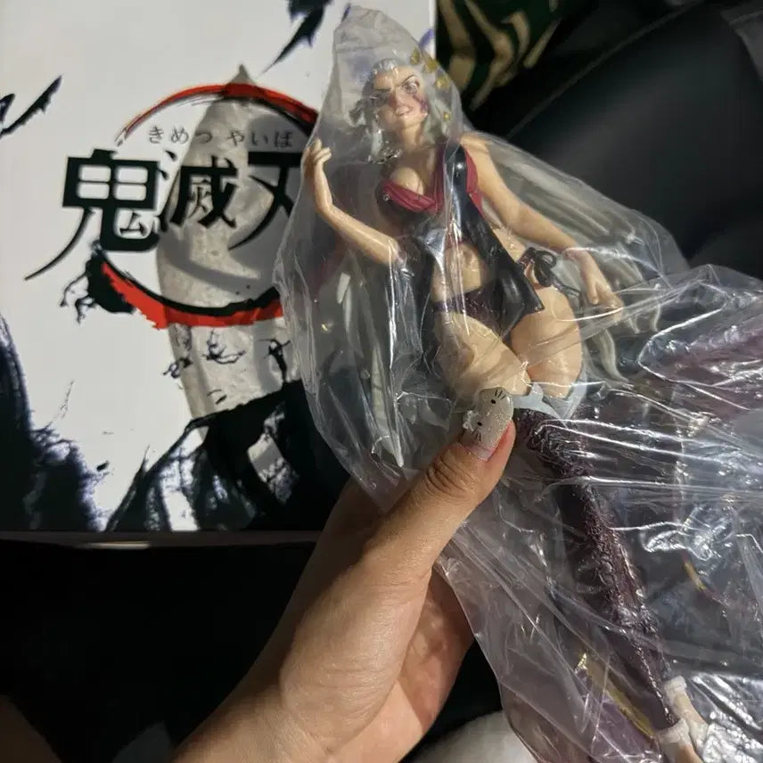 [BUNJANG] Demon Slayer Daki Figure / 귀멸의 칼날 다키 피규어