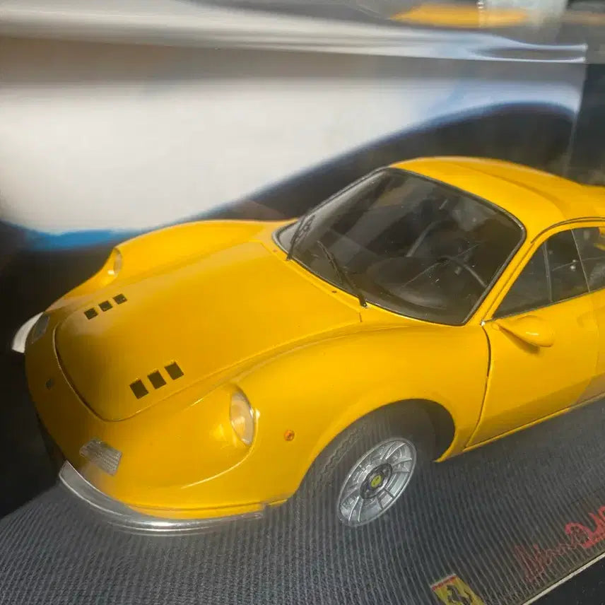 [BUNJANG] Hot Wheels Elite Ferrari Dino 246 GT 1:18 Scale Yellow / 1/18 hotwheels elite ferrari dino 246 gt yellow