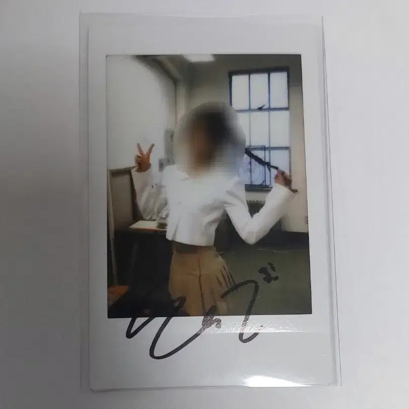 [BUNJANG] Rescene Won Sign Polarphotocard (Glow Up) / 리센느 원이 싸인 폴라 (글로우업)