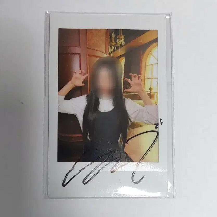 [BUNJANG] Rescene Woni Autographed Photo Run Away / 리센느 원이 싸인 폴라 (런어웨이)