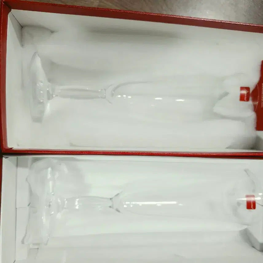 [BUNJANG] Baccarat Dom Perignon Flute Champagne Glasses (Set of 2) with Red Box / Baccarat(돔 페리뇽 플루트) 샴페인잔레드박스진품